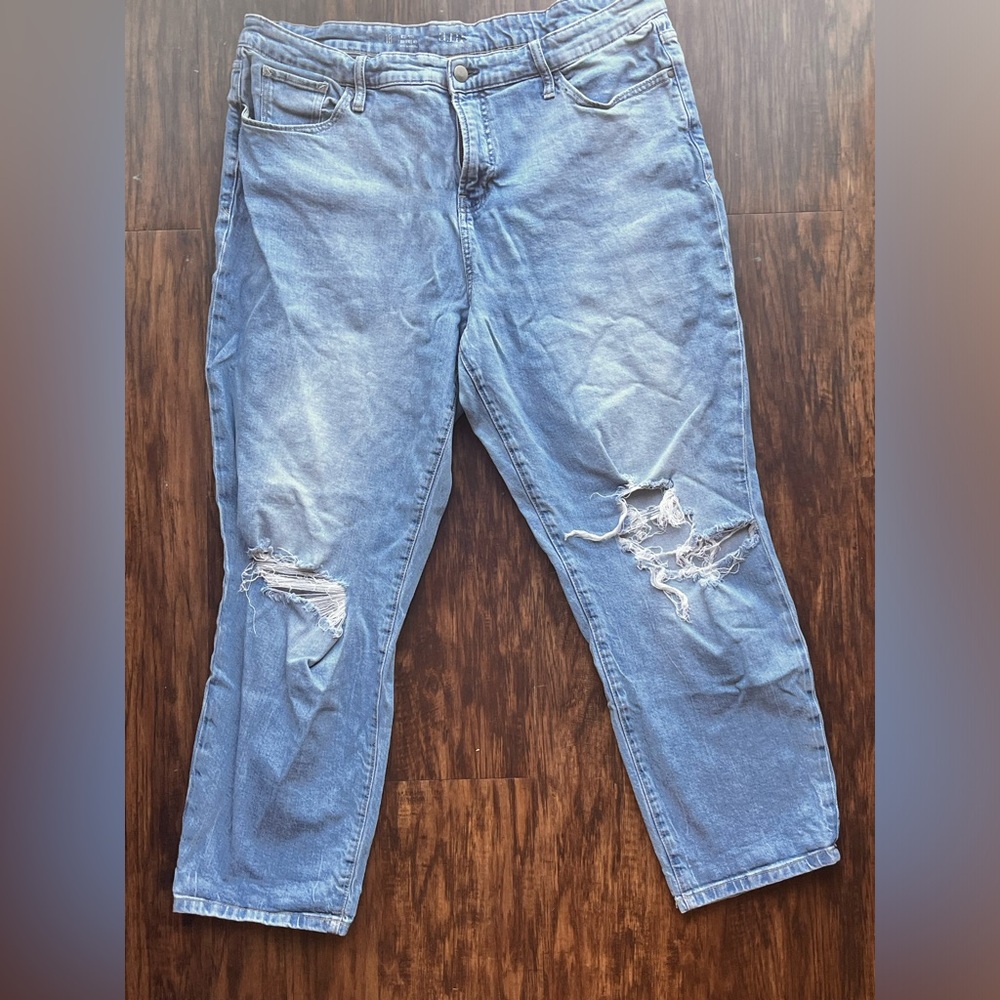 a.n.a- Light Wash Boyfriend Jeans - Picture 3 of 5